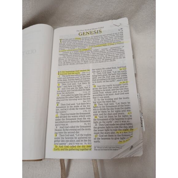 2006 NKJV The Holy Bible Large Print Personal Size Reference Leather Tabs Ribbon - Picture 13 of 16